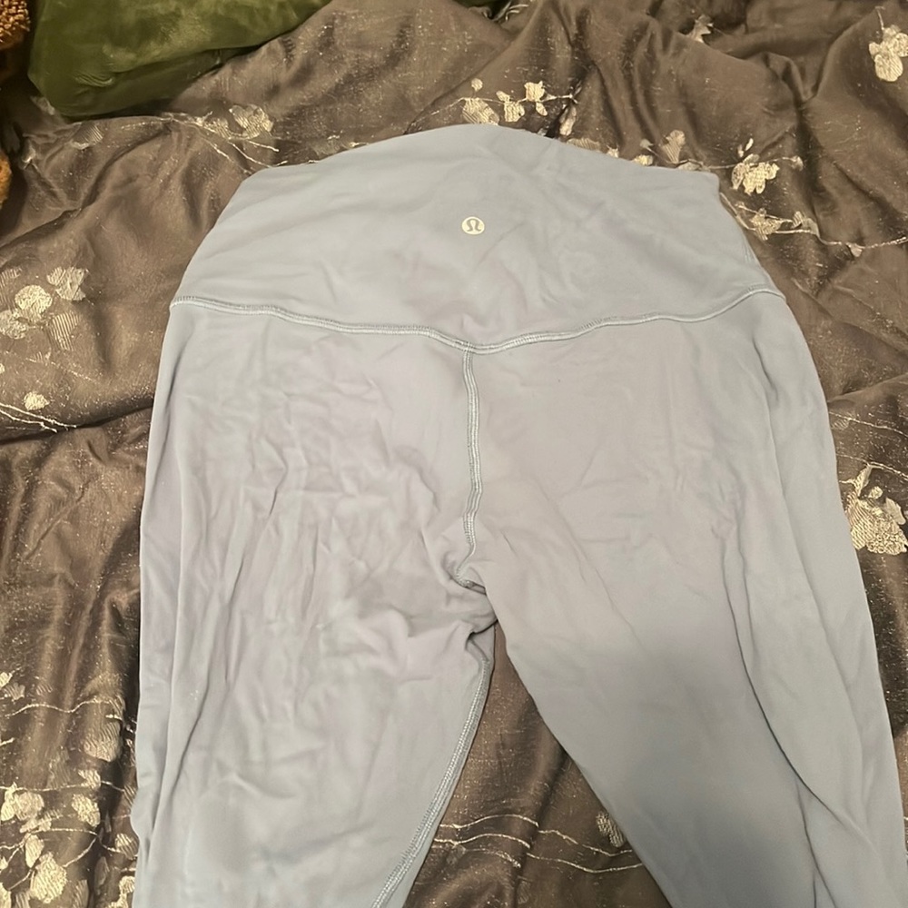 Lululemon size 8 women’s leggings